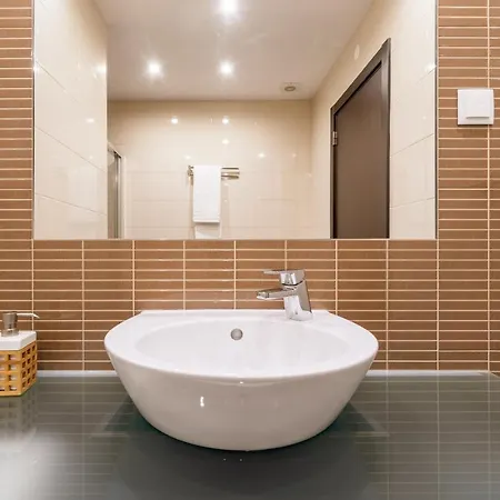 Albufeira-old Town, Luxury & Comfy 2 Bedrooms * אלבופיירה