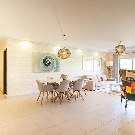 Albufeira-old Town, Luxury & Comfy 2 Bedrooms Apartment